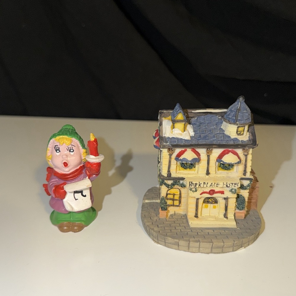 Lot Of 3 Christmas Figures - Picture 3 of 4